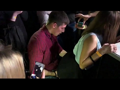 ❤️ Skutečný sex v ruském nočním klubu. Osmnáctiletá ruská dívka v análu a vagíně šuká v nočním klubu. ️ Sex video u nás cs.hochu-sex-tomsk.ru ❌️